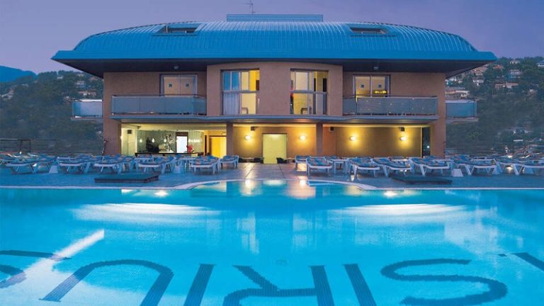 4107_862117_960_540_FSImage_1_EDIT_pool