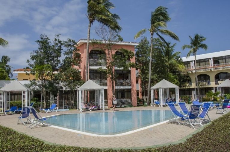 4130_piscina_relax