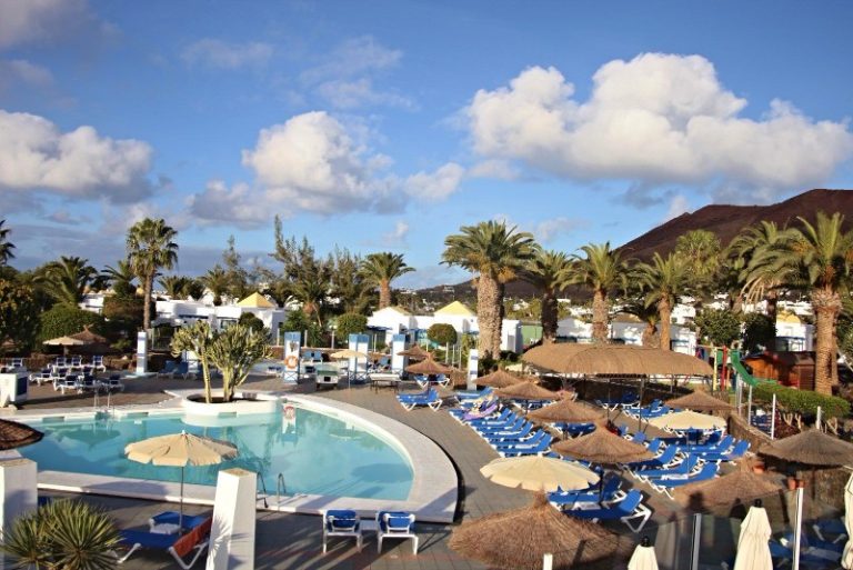 4484_Marconfort-Atlantic-Gardens-Bungalows-Adults-Only-Hotel-Yaiza-Exterior