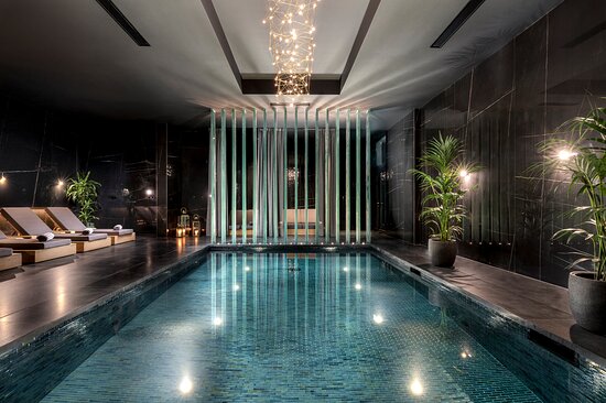 timeless-indoor-pool
