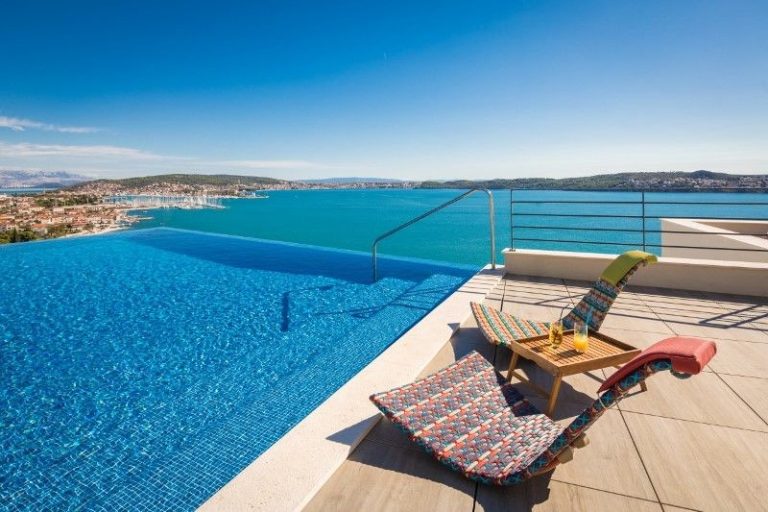6339_Infinity_pool
