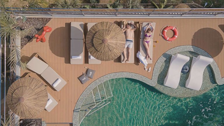 1188234_960_540_FSImage_1_EDIT_POOL_FROM_THE_TOP