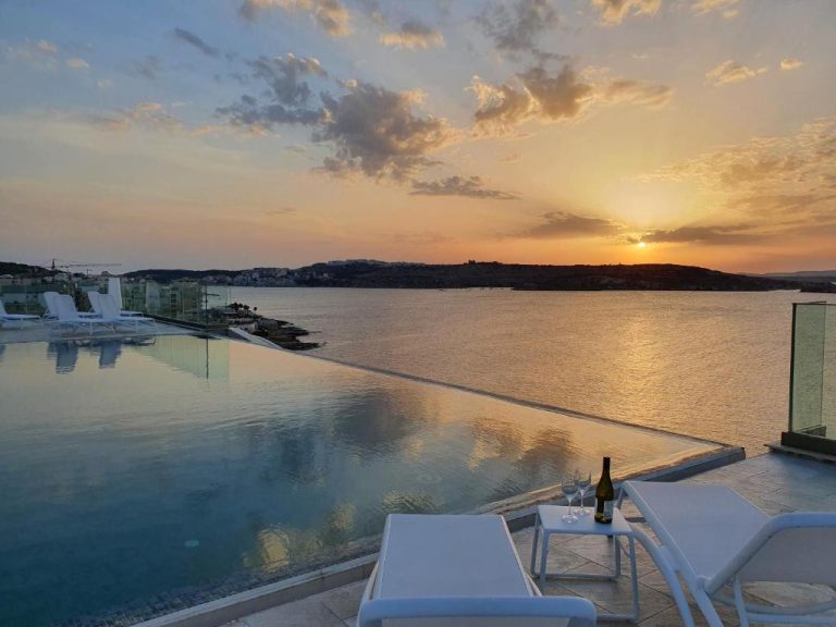Hotel-Seaview-Adult-Only