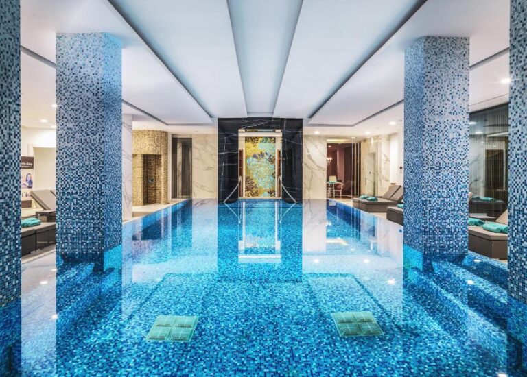 Club-Amavi-Made-For-Two